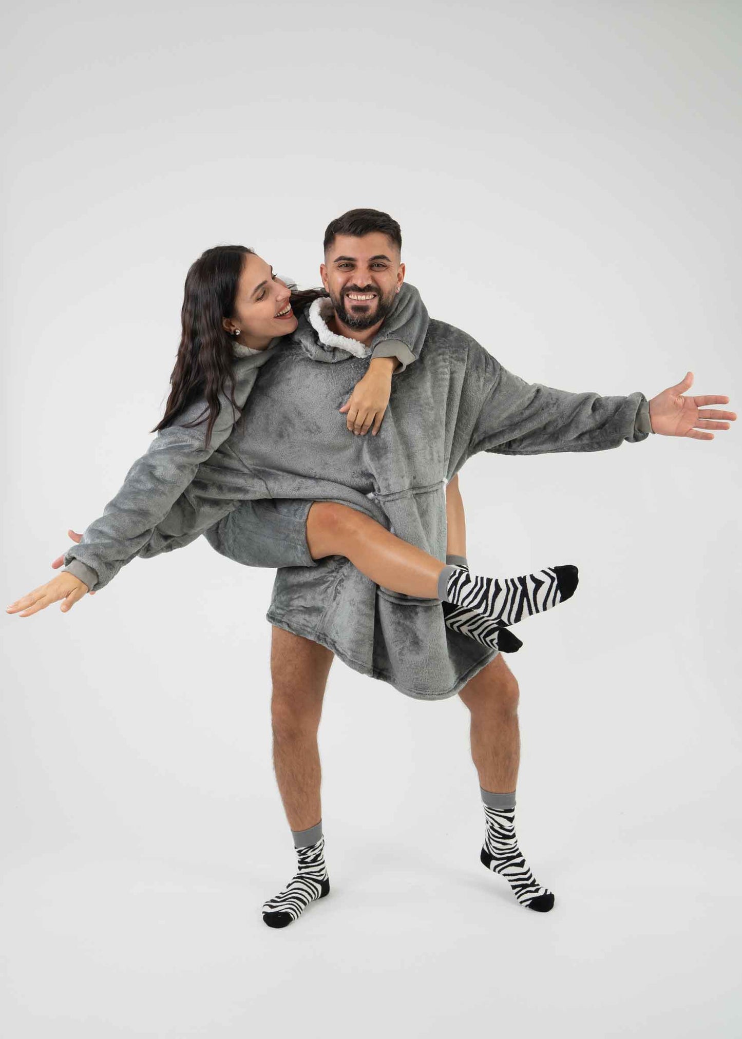 סהרה הודיז בוגרים - אפור