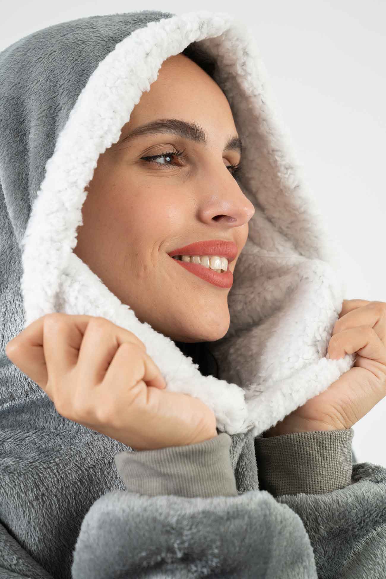 סהרה הודיז בוגרים - אפור